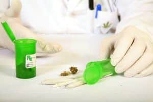 medical-marijuana-joints-doctor1-medical 3